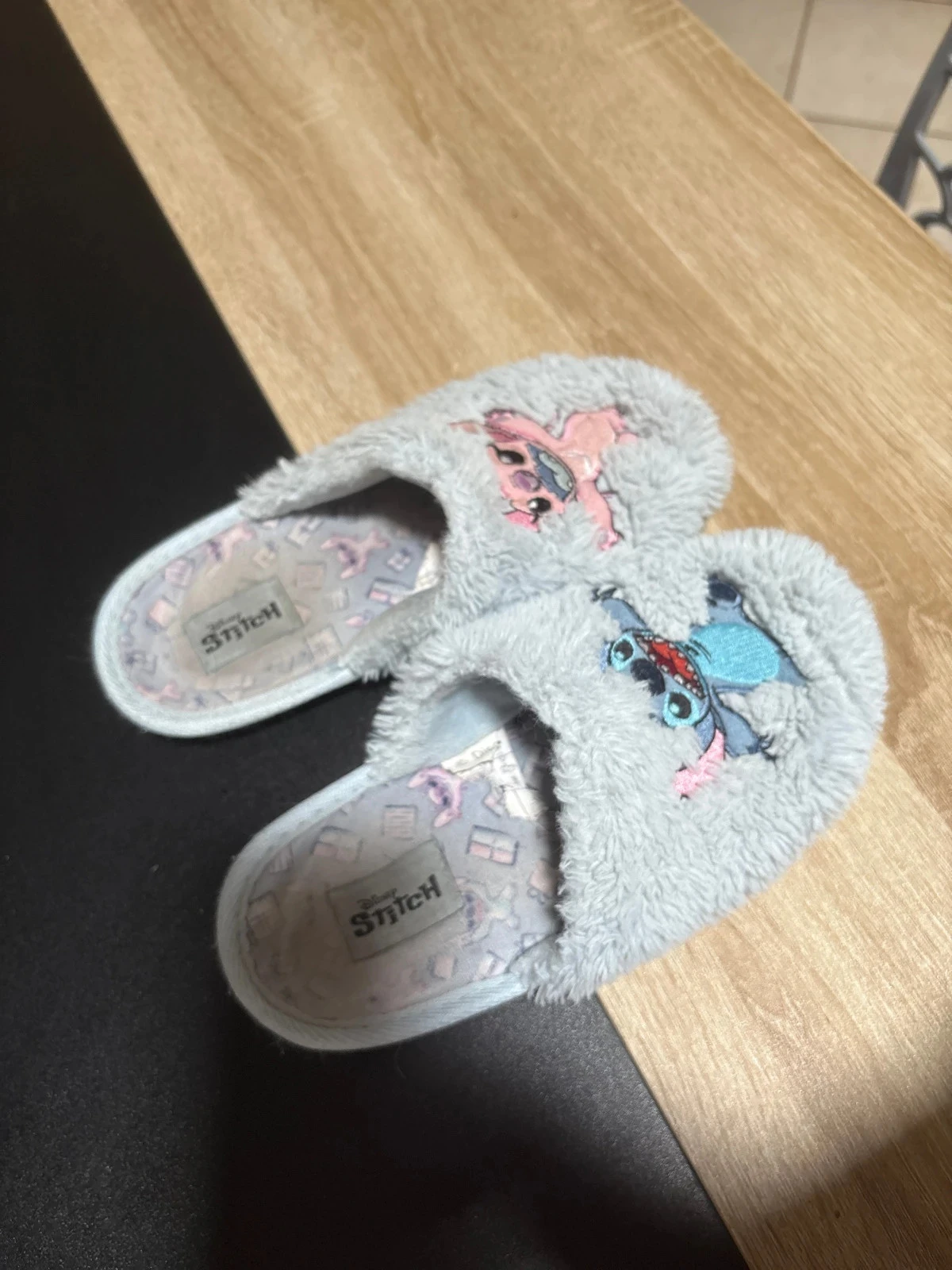Chaussons Stitch Angel Disney pointure 36 – photo 3